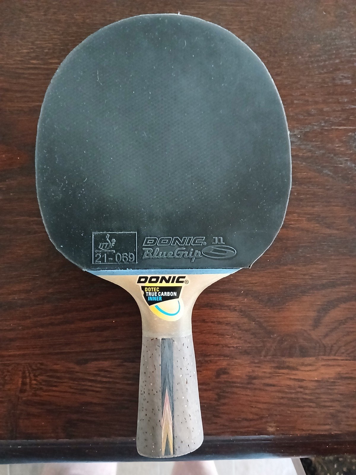 donic dotec houtje , bluegrip j1 rubbers, Sport en Fitness, Tafeltennis, Ophalen of Verzenden, Zo goed als nieuw, Net, Batje(s) of Balletje(s)