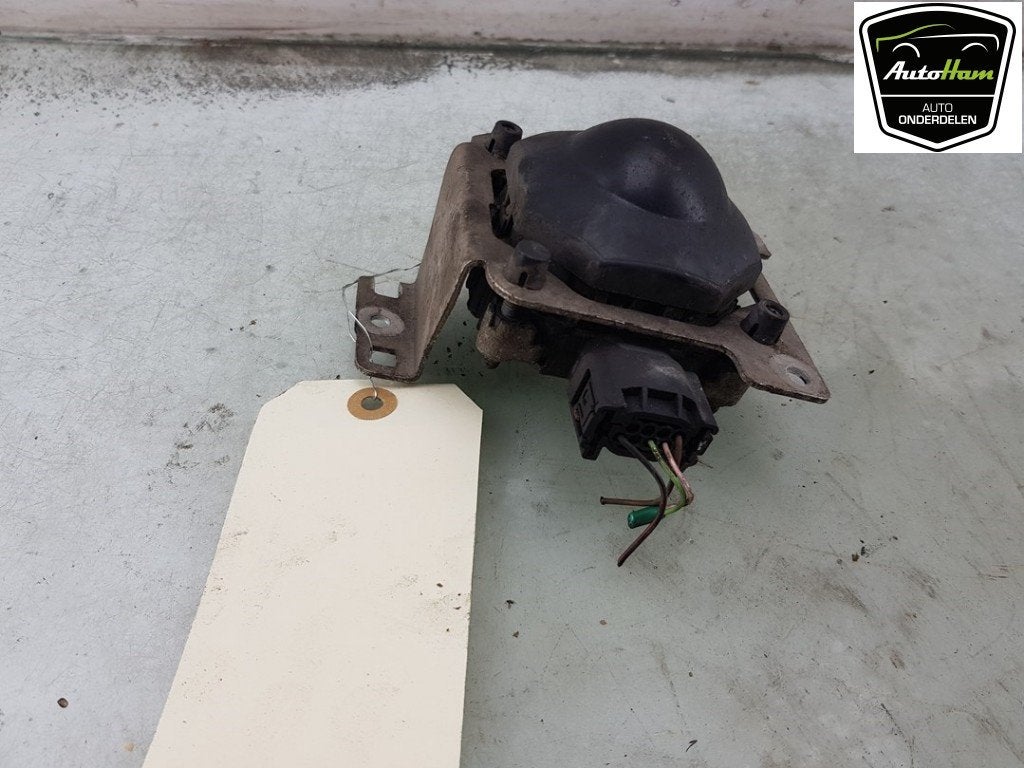 RADAR SENSOR Audi A4 Avant (B9) (|8W0907561C|), Robert Bosch AG, Gebruikt, Audi, Robert-Bosch-Allee 1
74232  Abstatt, DE