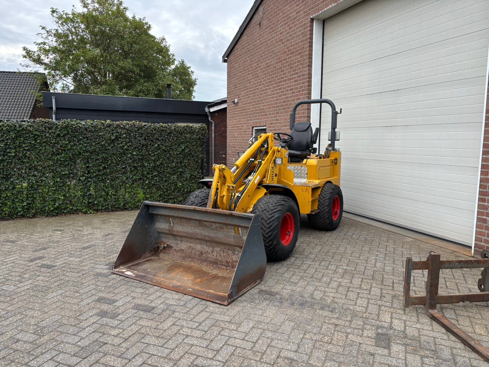 Knikmops KM250 Minishovel Kniklader, Zakelijke goederen, Ophalen