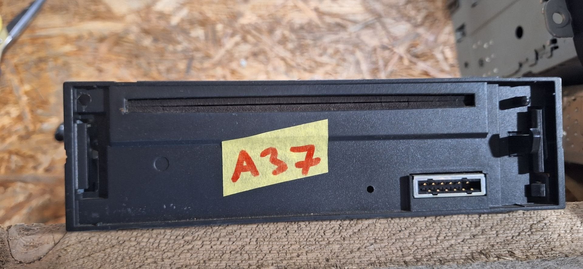 JVC KD-G333 Autoradio / CD-Speler met ISO-stekker, Gebruikt, -, -, Ophalen of Verzenden