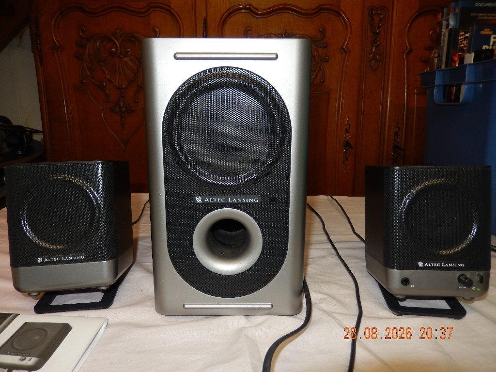 Altec Lansing 221, Enlèvement ou Envoi, Comme neuf, Canal audio 3.1, Altec lansing