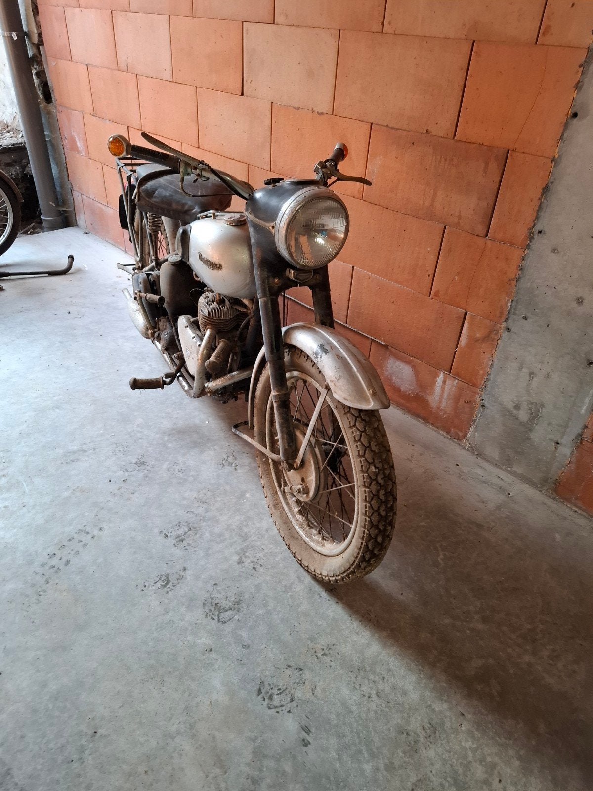 Moteur Triumph, Motos