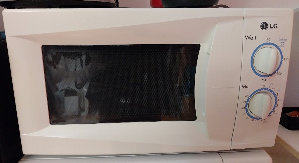petit micro ondes LG, fonctionne, voir infos, Enlèvement