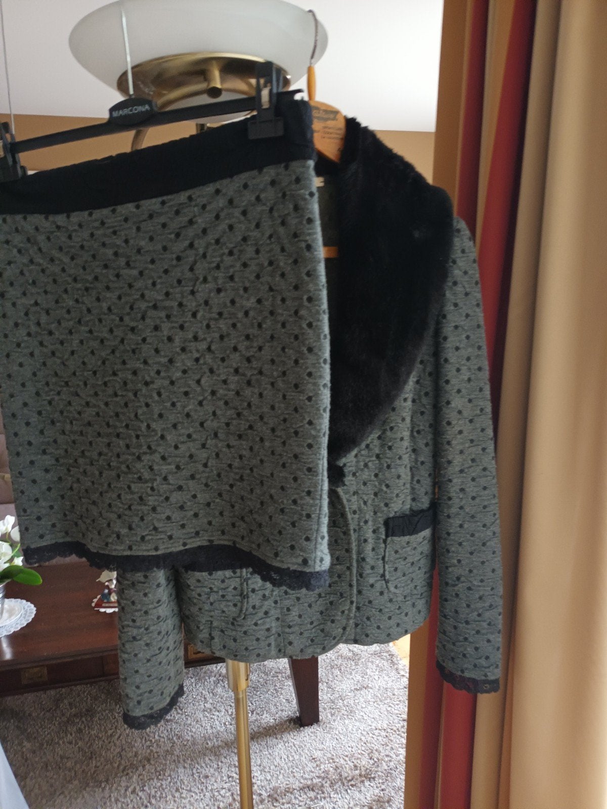 ensemble très élégant « MIA F » n, Vêtements | Femmes, Enlèvement ou Envoi, Taille 42/44 (L), Gris