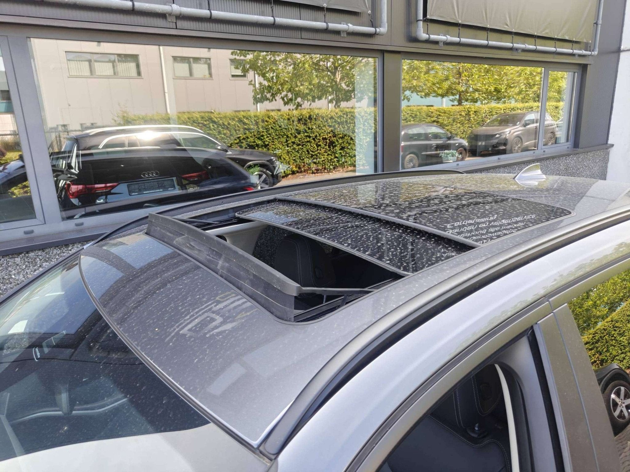 BMW 330 330eAS 292pk/LED/Leder/Pano/CAM/ZV/Apple/AdCruise, Auto's, BMW, Automaat, 1998 cc, Achterwielaandrijving, Sound system
