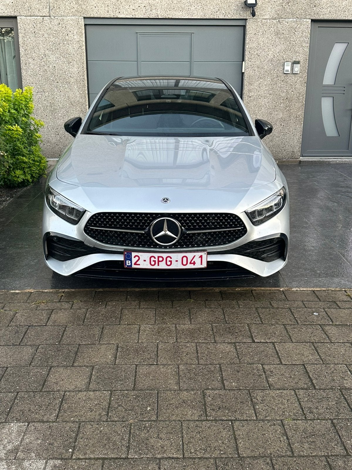 Mercedes-benz A180 amg pack, Autos, Mercedes-Benz, Euro 6, Entreprise, Alcantara, Noir