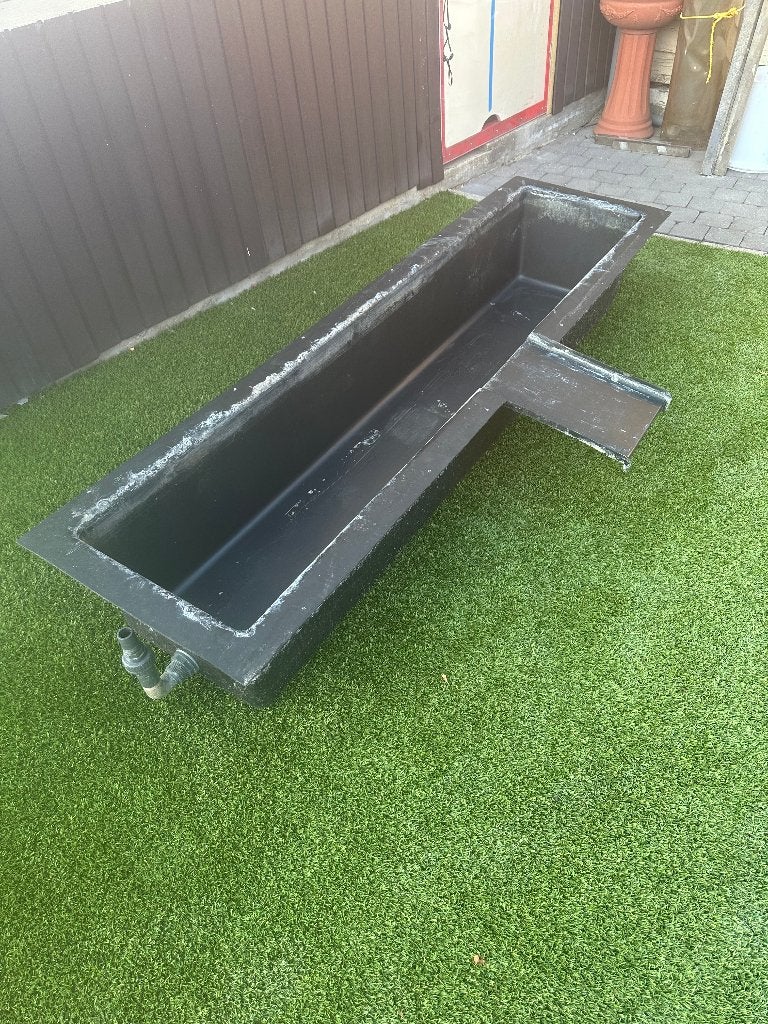 Planten bak In polyester met waterval, Tuin en Terras, Ophalen, Zo goed als nieuw, Vijverbak