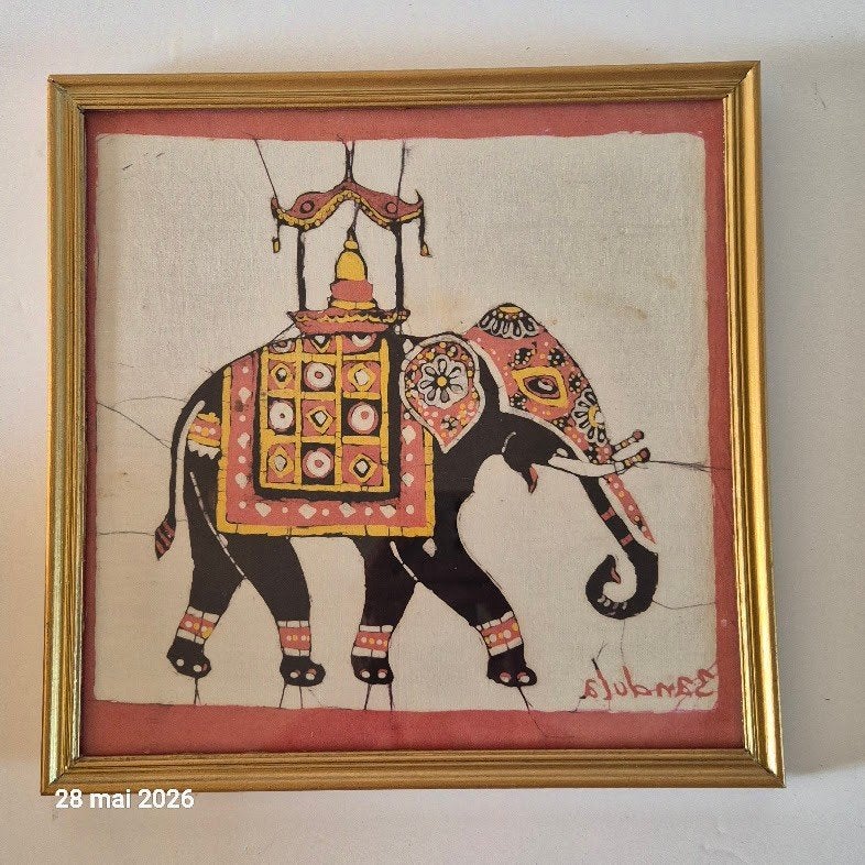 Carré de soie encadré, éléphant oriental signé, Envoi, Bronze