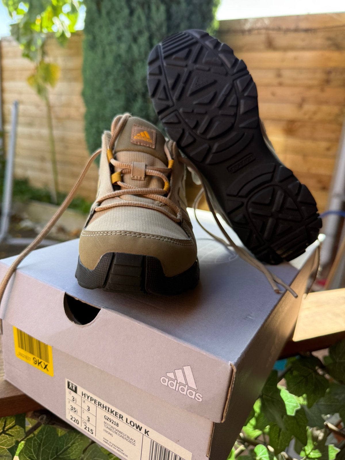 Adidas, Overige kleuren, Ophalen of Verzenden, Zo goed als nieuw, Sneakers