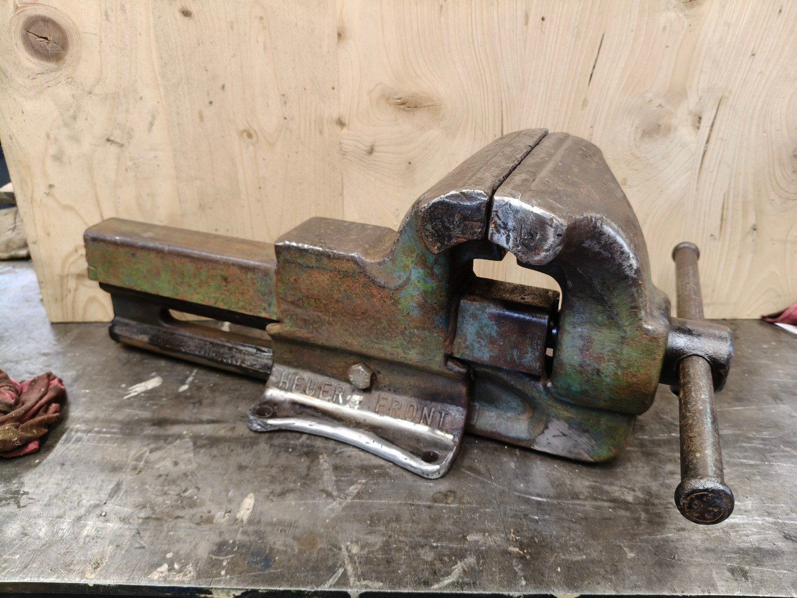 zware bankschroef heuer front, Doe-het-zelf en Bouw, Ophalen, Bankschroef