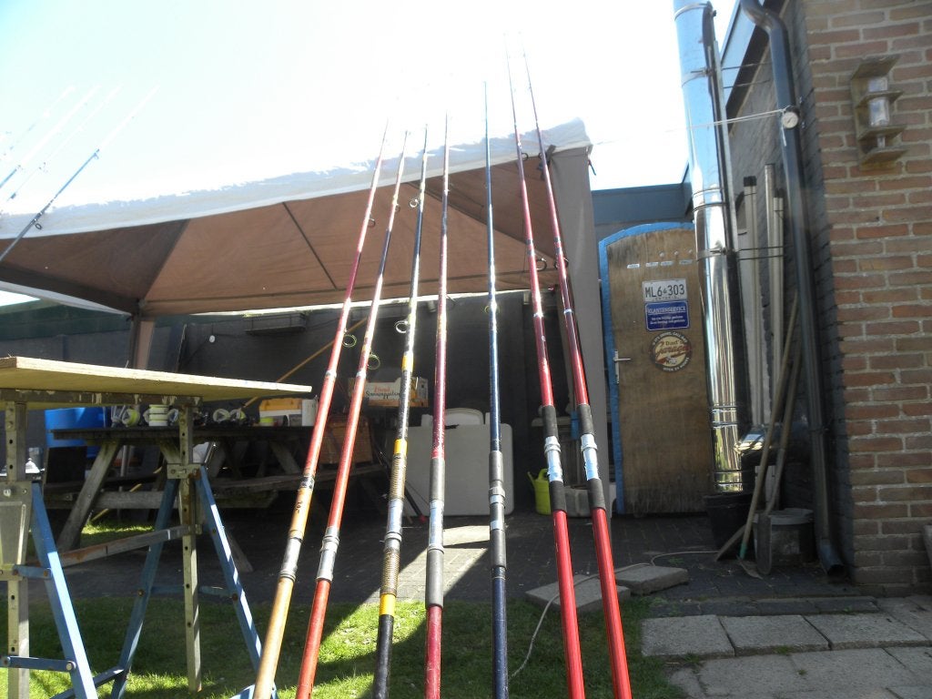 diverse zeehengels van 3,3 mtr tot 4,20 mtr div gooi gewicht, Enlèvement, Utilisé, Canne à lancer