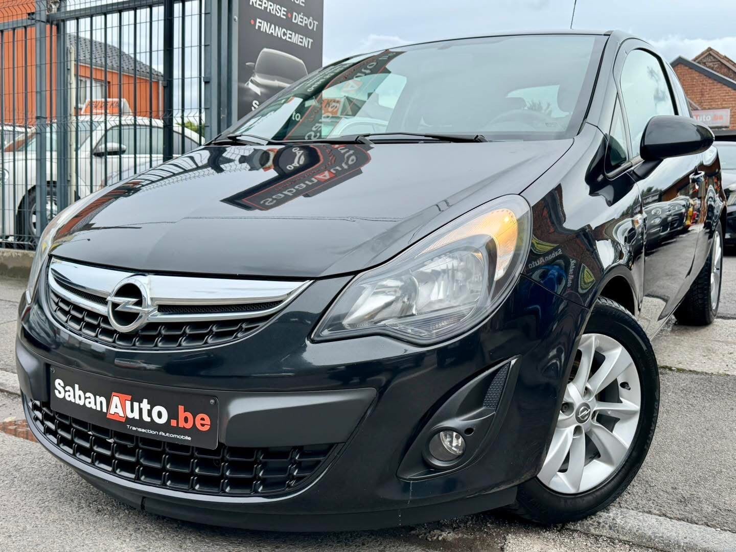 Opel Corsa 1.2i Essence Cosmo 2014, Auto's, Euro 5, Bedrijf, 5 deurs, Zilver of Grijs