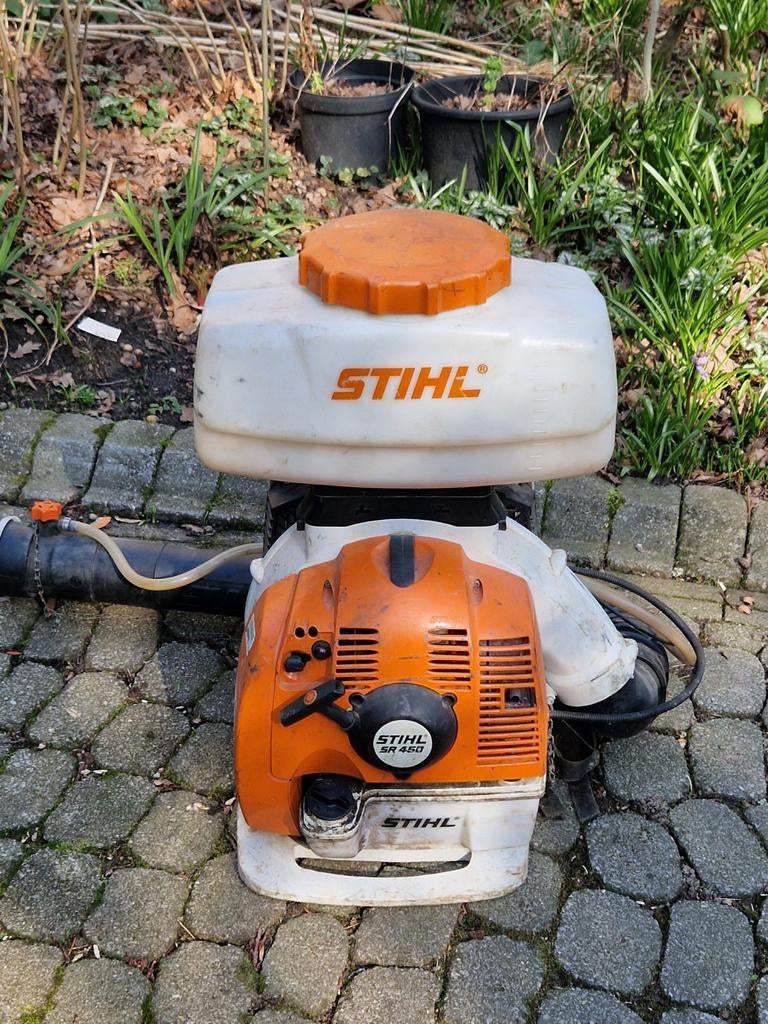 Stihl bladblazer met tank, Ophalen