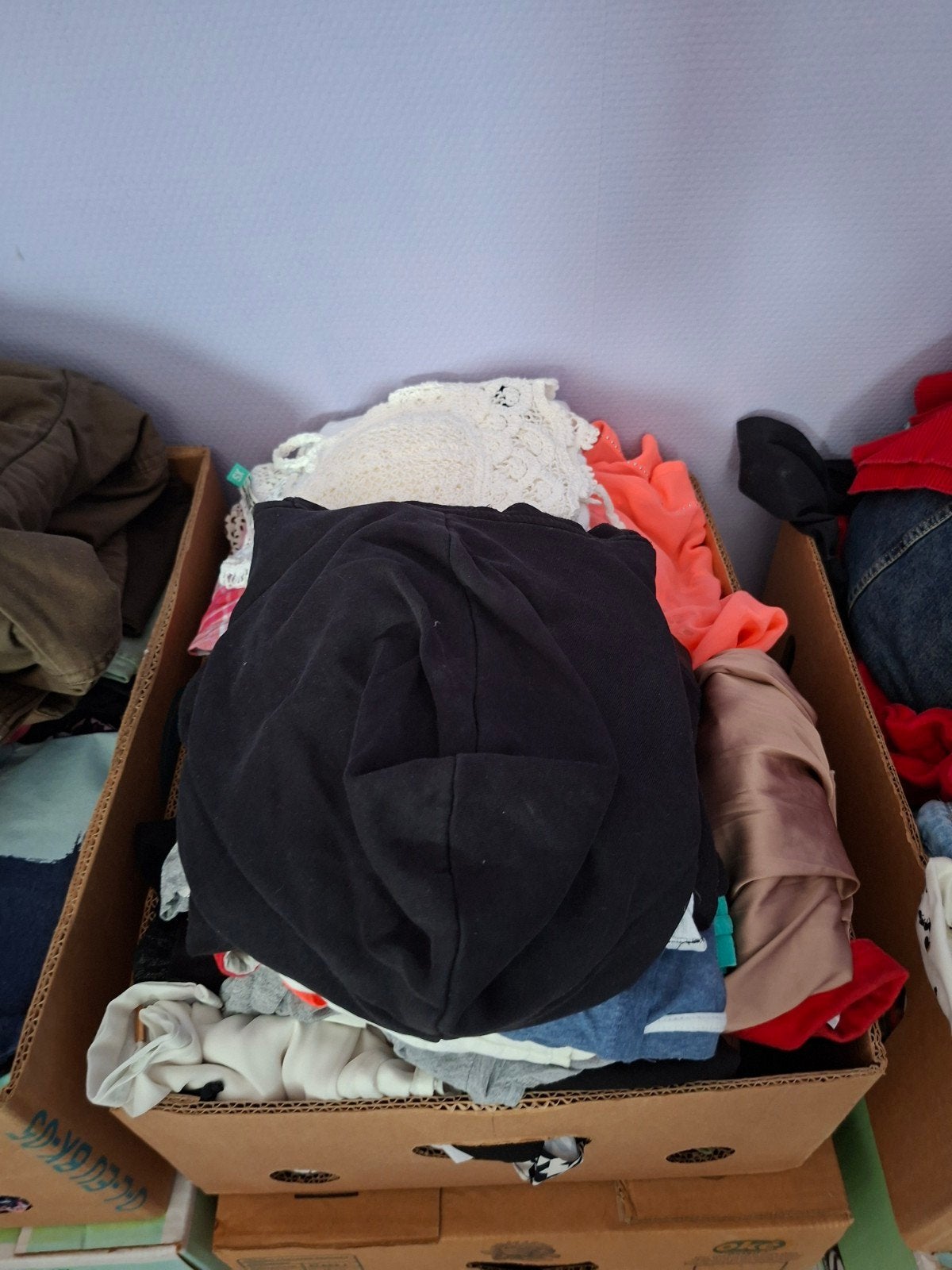 lot vêtements femme xs 54 pièces, Ophalen