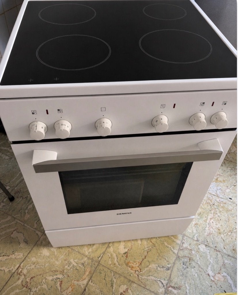 Siemens Vrijstaand Keramisch Fornuis met oven (HK9P00220) –, Elektronische apparatuur, Ophalen, Gebruikt, Hete lucht, 60 cm of meer