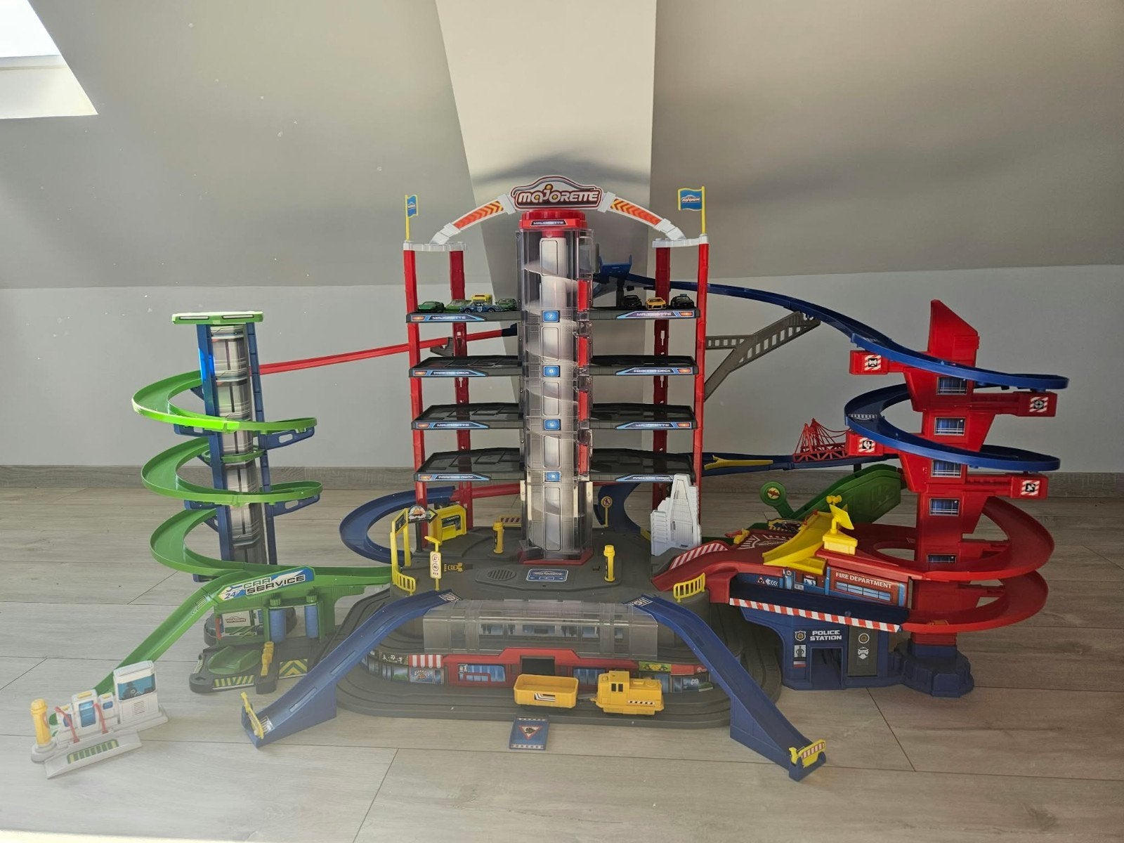Majorette super city garage, Enlèvement