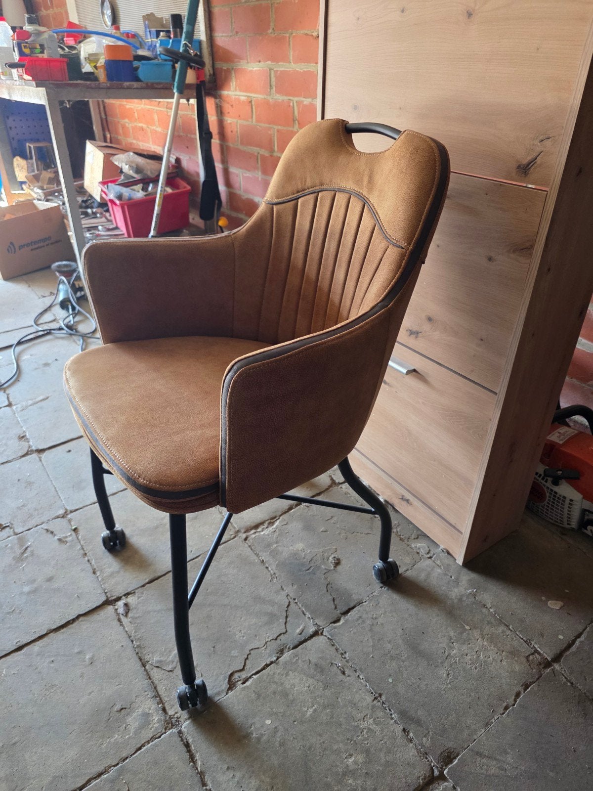 6 eetkamer stoelen met wieltjes, Huis en Inrichting, Ophalen