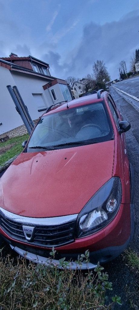 Voiture, Rouge, Achat, 50 kW, Boîte manuelle