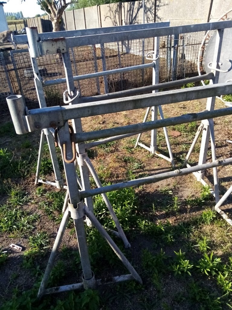 3 METSEL SCHRAGEN, Doe-het-zelf en Bouw, Steigers, Ophalen, Gebruikt, Gevelsteiger, 2 tot 5 meter