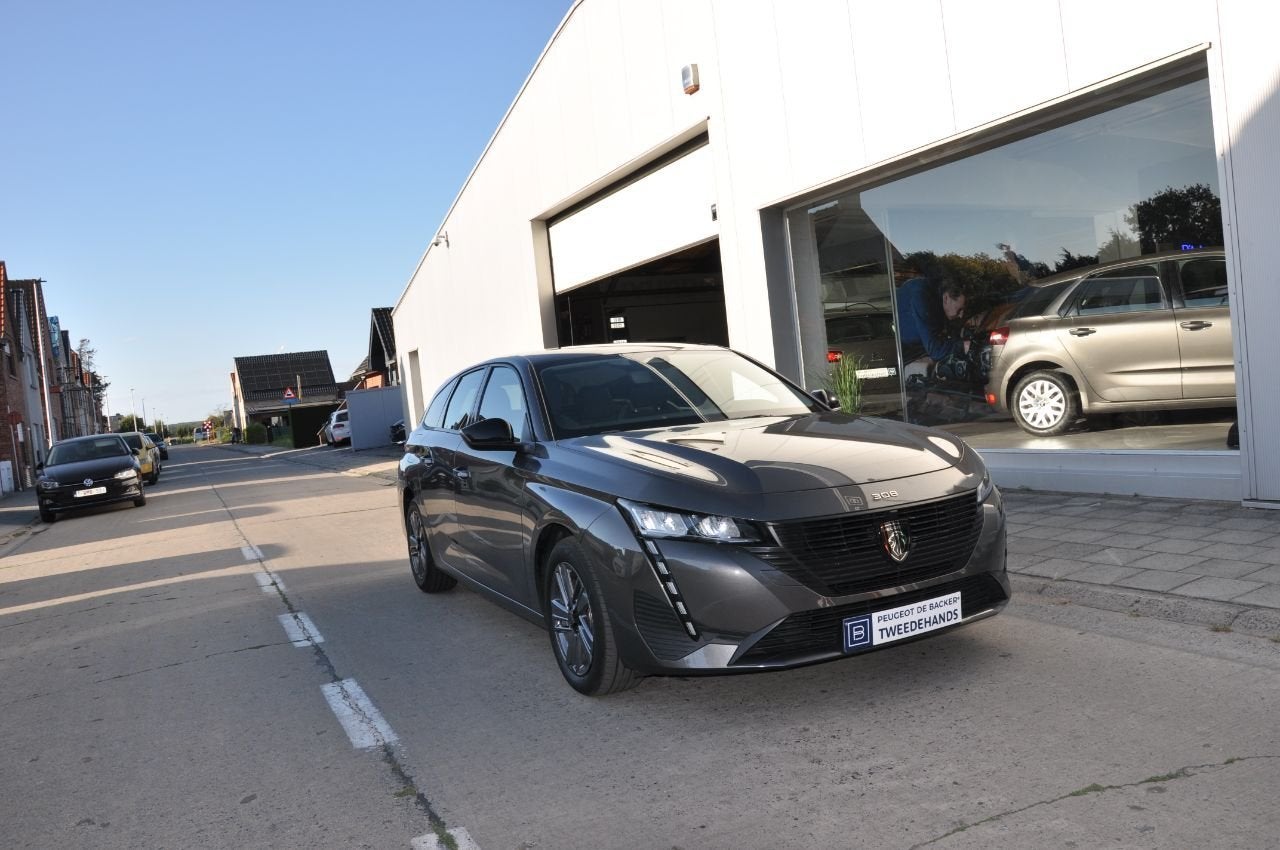 Peugeot 308 SW ALLURE * AS NEW * (bj 2023, automaat), Gebruikt, Euro 6, 1199 cc, Automatische klimaatregeling