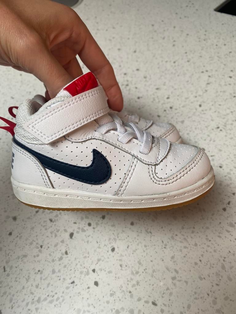 Kinderschoen NIKE maat 23,5, Kinderen en Baby's, Ophalen, Schoentjes, Jongetje of Meisje, Zo goed als nieuw