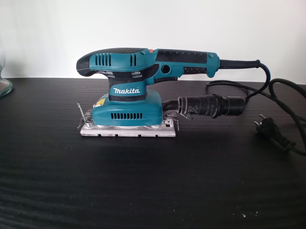Makita vlakschuurmachine BO3711, Doe-het-zelf en Bouw, Ophalen, Vlakschuurmachine