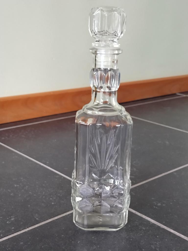 Carafe ancienne cristal + bouchon., Enlèvement