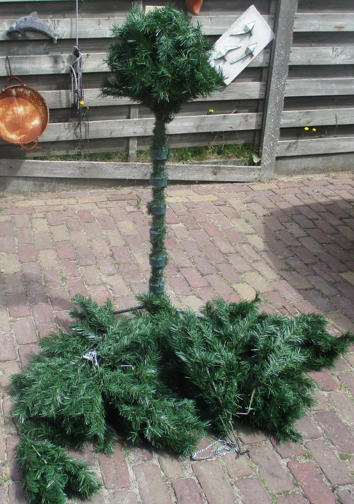 Grand sapin de Noël artificiel avec branches séparées, Divers, Noël, Enlèvement ou Envoi, Comme neuf