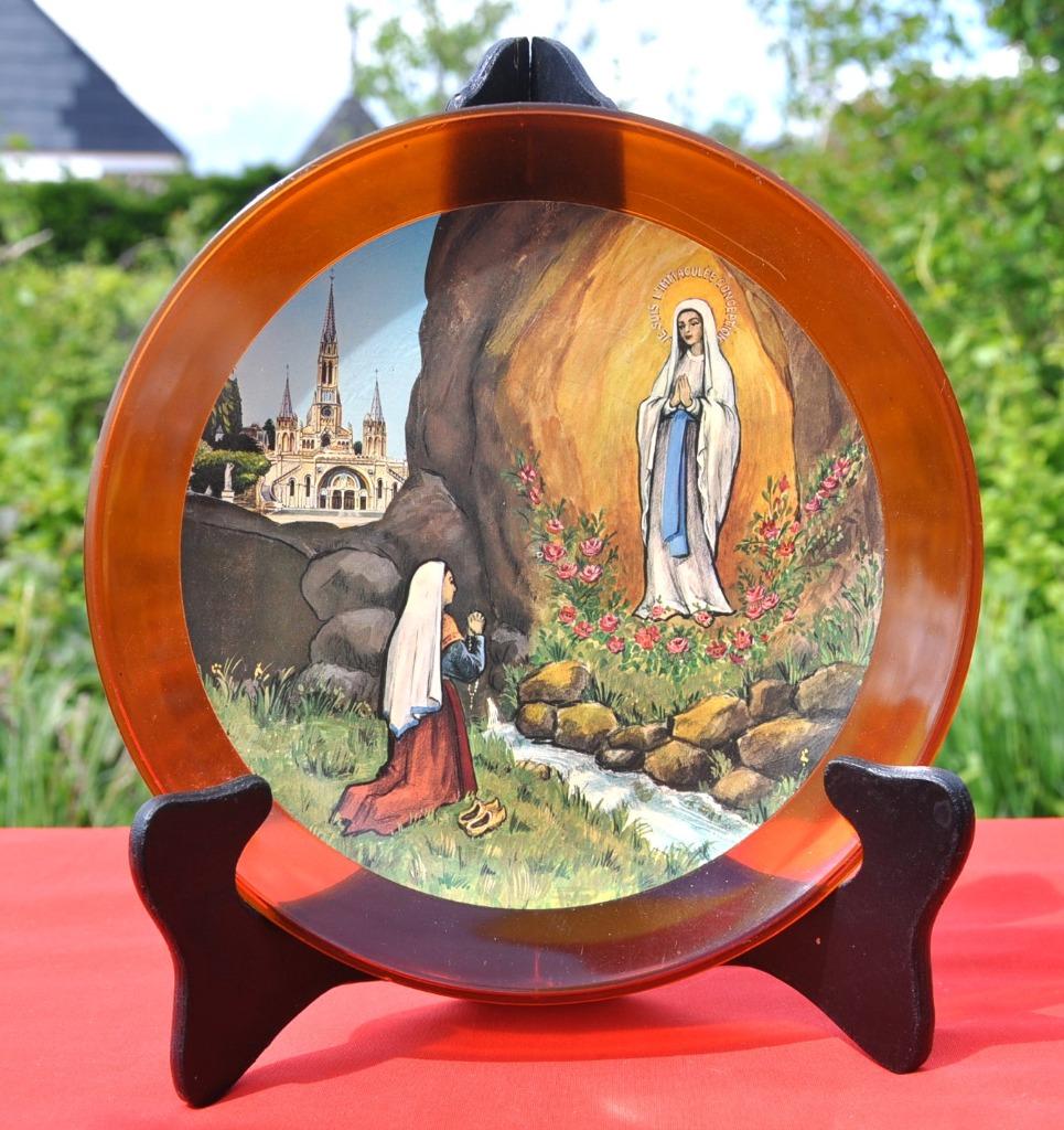 assiette decorative religieuse en plastique lourdes, Enlèvement ou Envoi