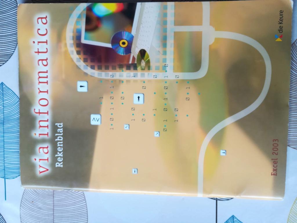 via informatica 4 boekjes, Boeken, Studieboeken en Cursussen, Ophalen of Verzenden, Zo goed als nieuw, Die Keure