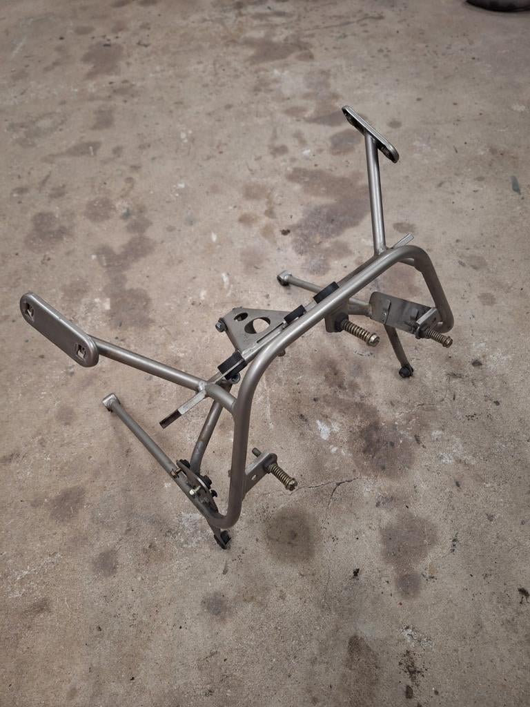 Cadre de carénage Ducati Supersport 600 750 900 SS, Enlèvement ou Envoi