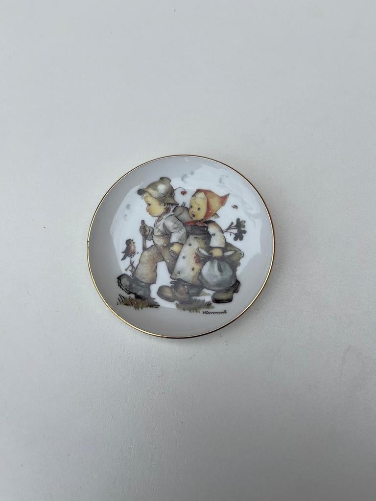 Hummel bordje Reutter porselein, Ophalen of Verzenden