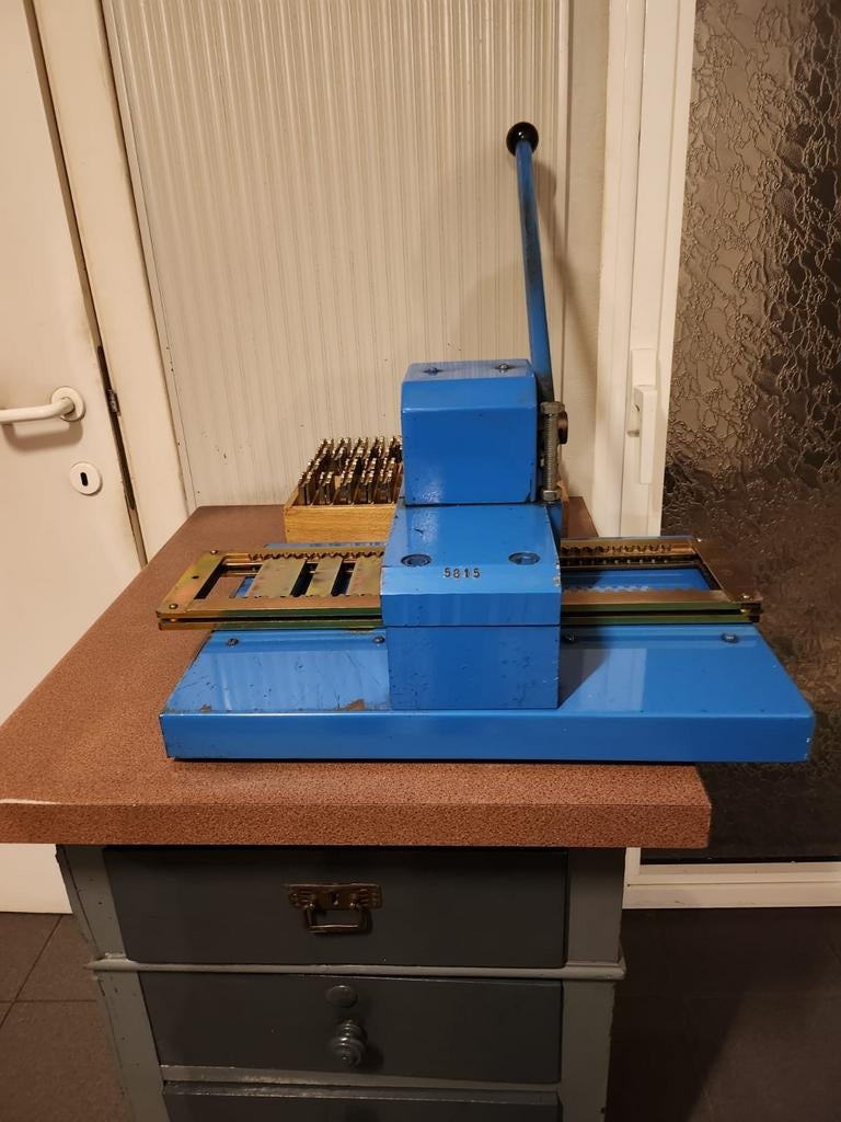 Autoplaten machine, Auto diversen, Kentekenplaathouders, Ophalen