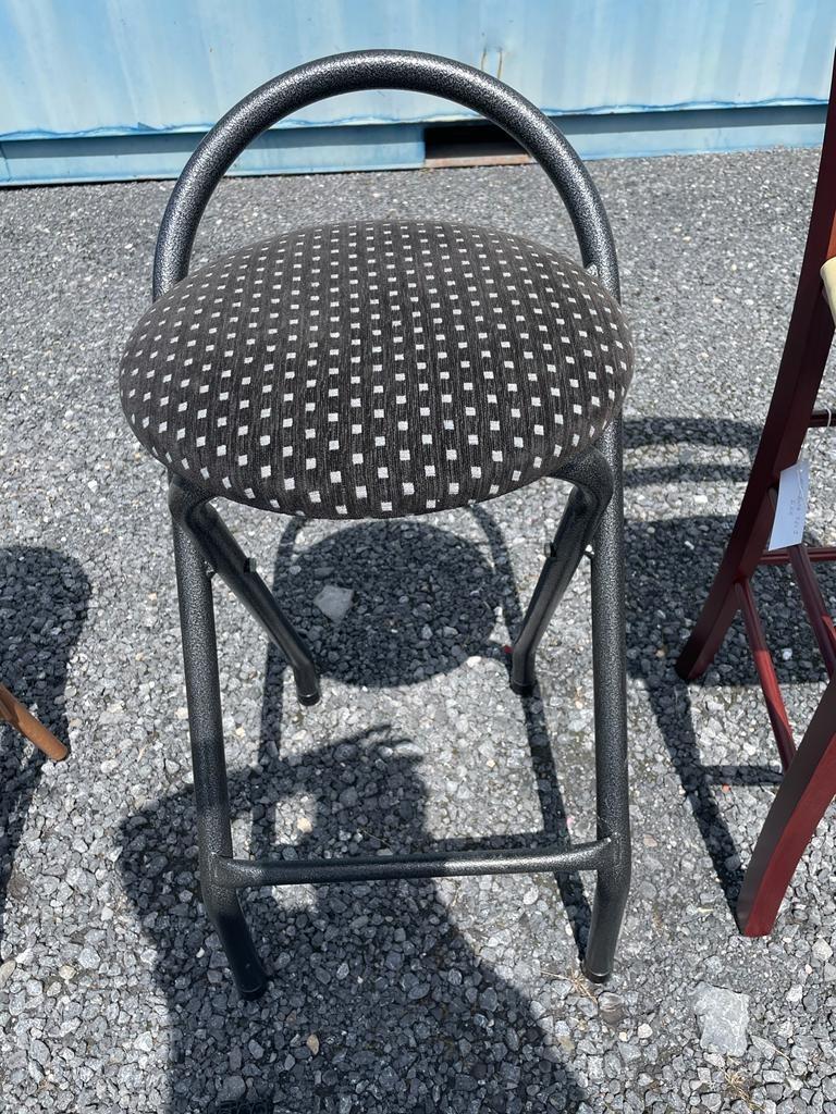 Tabouret en bois et metal, 2 tabourets, Comme neuf, Enlèvement, Bois