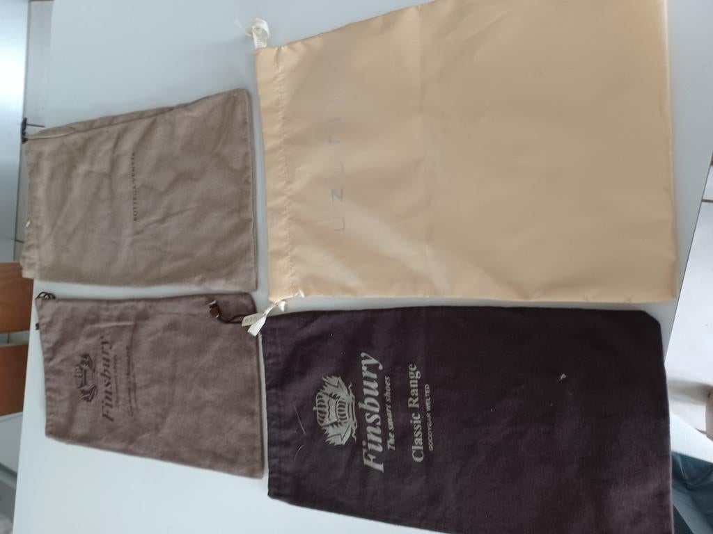 Couvre-chaussures ou sacs à main, Enlèvement ou Envoi, Comme neuf