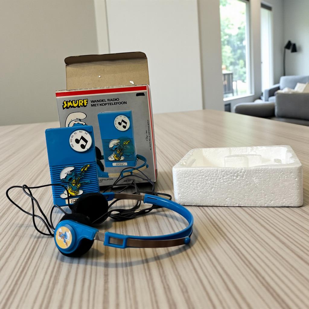 Vintage walk man / draagbare radio SMURF, Antiek en Kunst, Ophalen of Verzenden