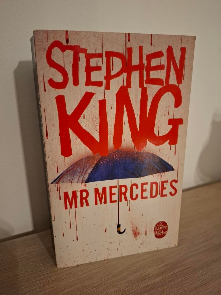 MR Mercedes, Boeken, Ophalen