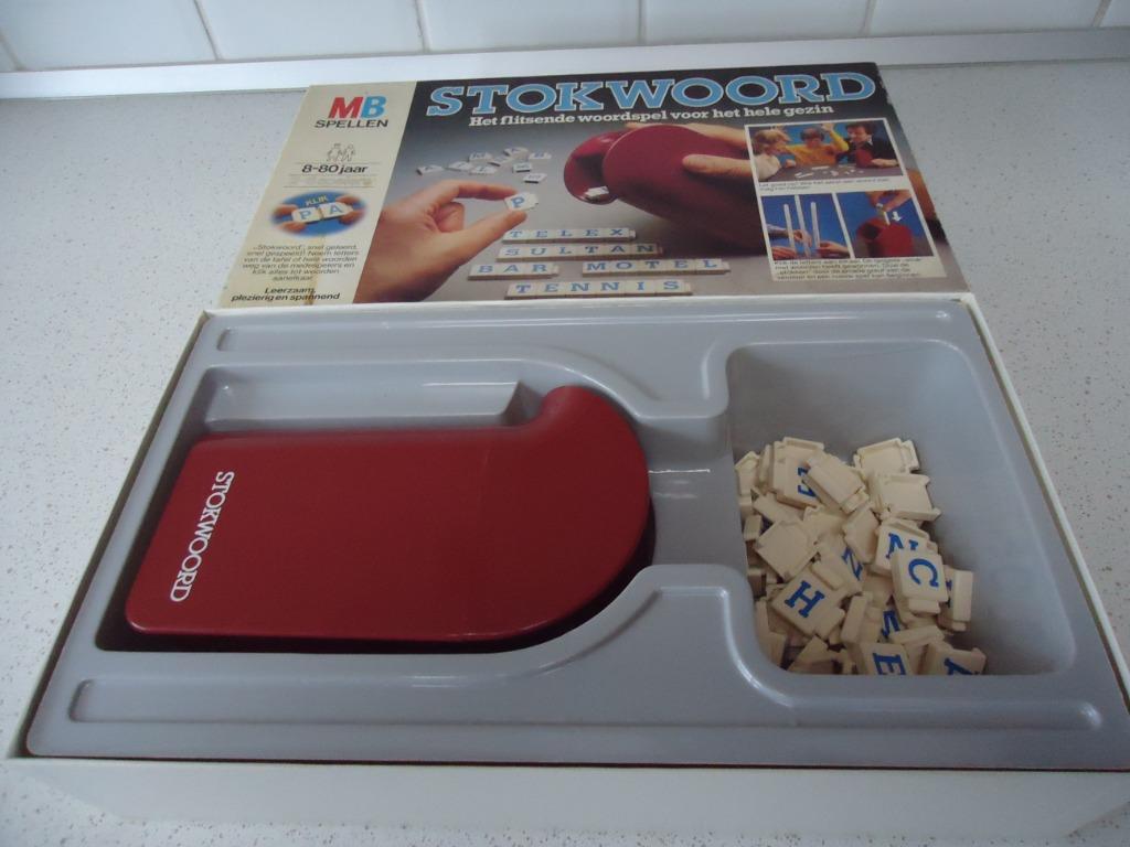 "Stokwoord" van MB in Goede Staat !, Hobby en Vrije tijd, Een of twee spelers, Ophalen of Verzenden, Gebruikt, MB
