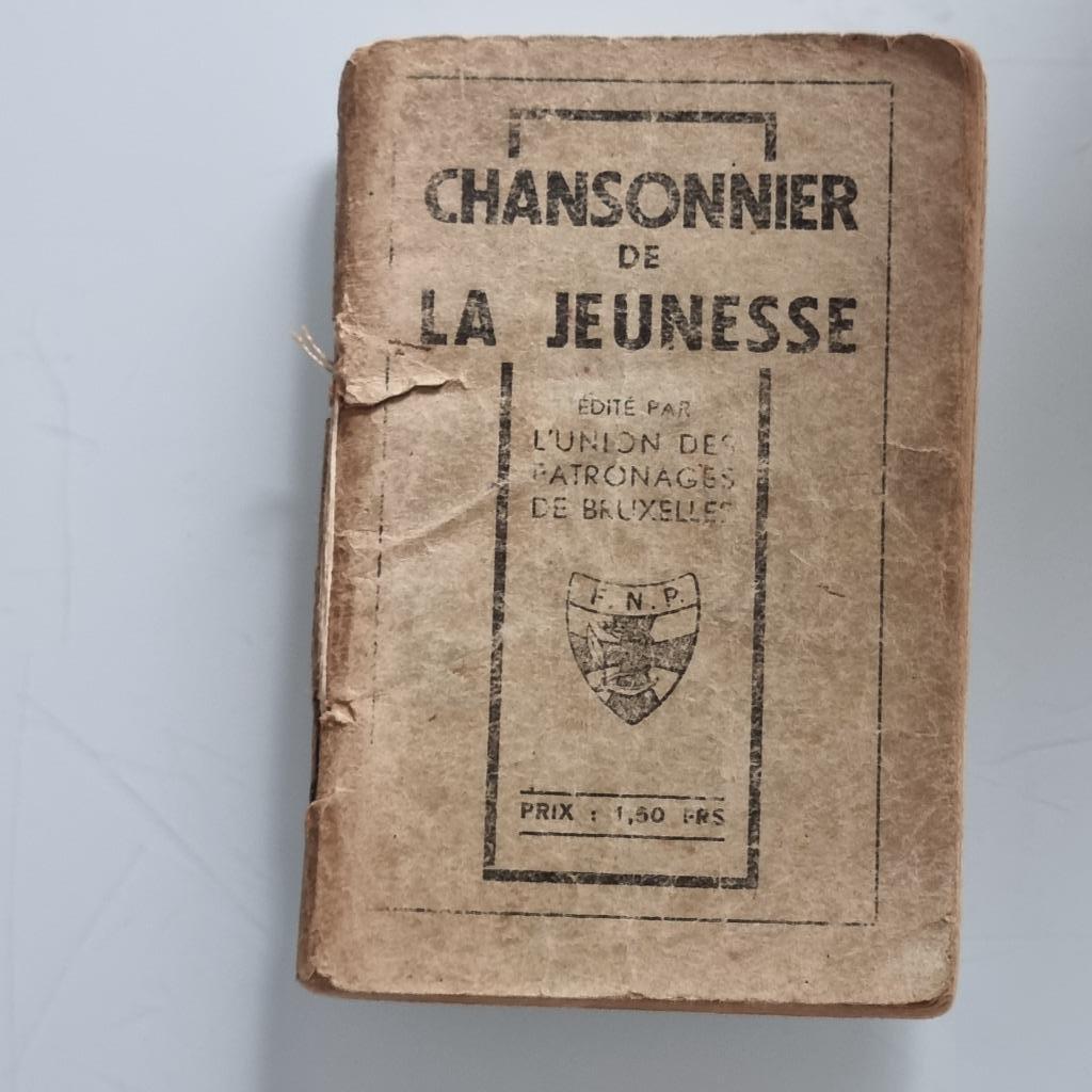 Livret Chansonnier de la jeunesse FNP, Envoi, Utilisé, Société