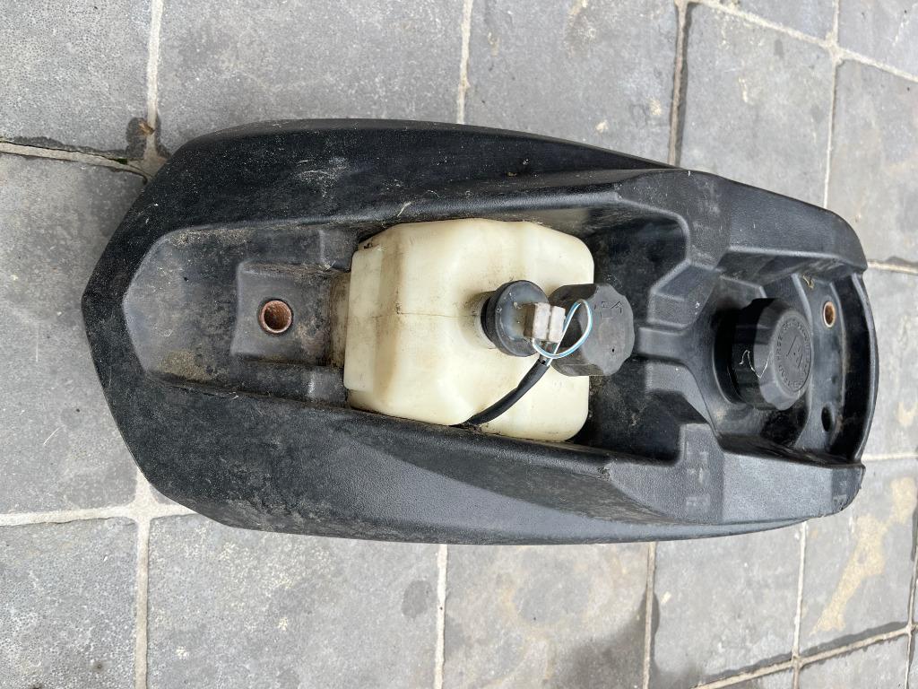 RESERVOIR ESSENCE HUILE SCOOTER PEUGEOT LUDIX, Enlèvement ou Envoi, Peugeot