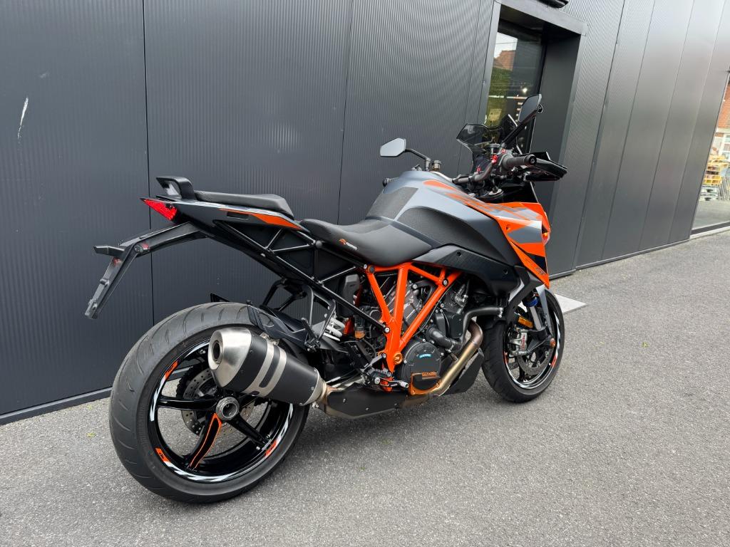KTM - 1290 SUPER DUKE GT, Motoren, 2 cilinders, Motorrijbewijs A, Bedrijf, Meer dan 35 kW