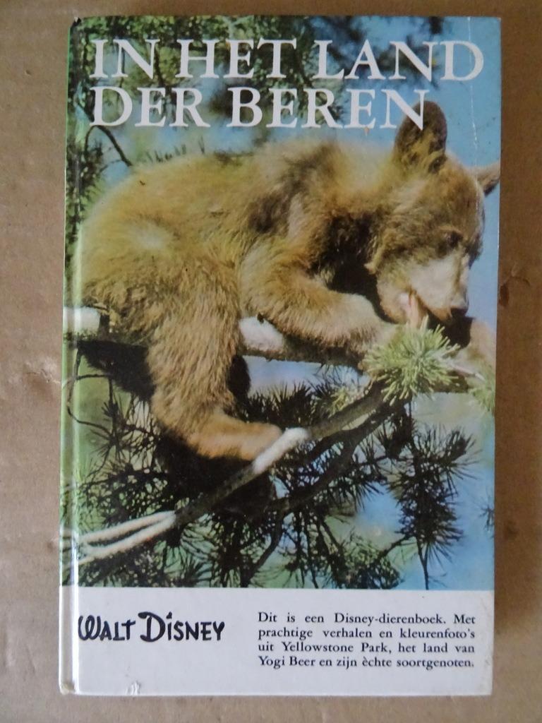 W. Stuyvenberg In het land der beren Walt Disney dierenboek, Ophalen of Verzenden, Overige figuren, Zo goed als nieuw, Overige typen
