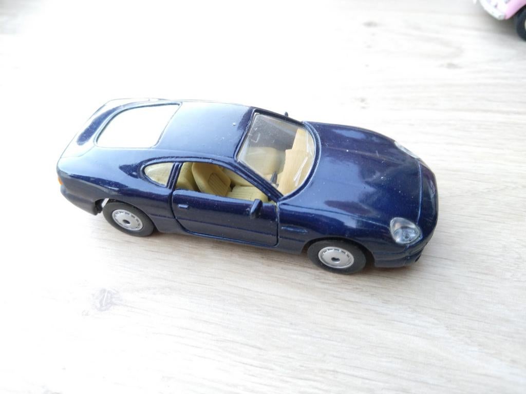 Aston Martin DB7 (Maisto 1/40), Hobby en Vrije tijd, Modelauto's | 1:43, Gebruikt, Auto, Overige merken, Ophalen of Verzenden