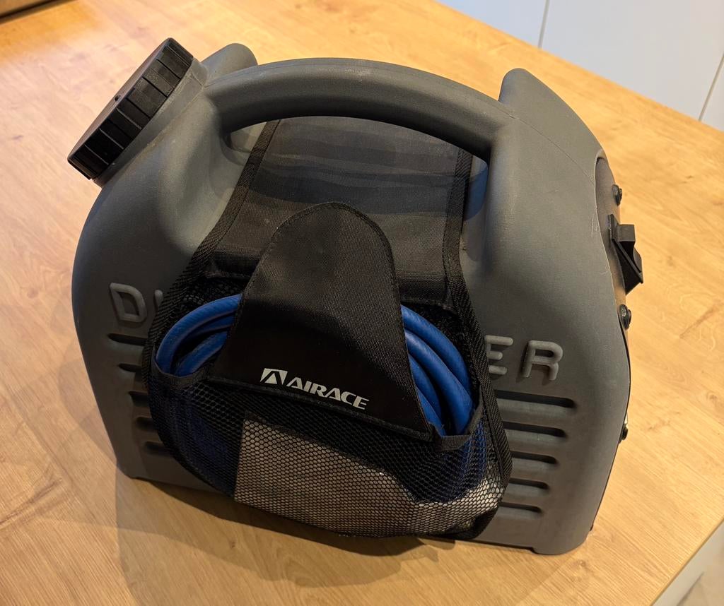 Mobiel reinigingstoestel van het merk Airace., Doe-het-zelf en Bouw, Compressors, Nieuw, Minder dan 25 liter, Mobiel, Ophalen