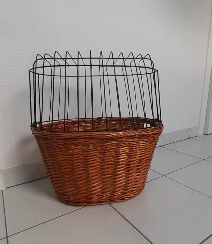 Fietsmand voor de hond aan stuur, Ophalen, Zo goed als nieuw, Fietsmand, Stuurbevestiging