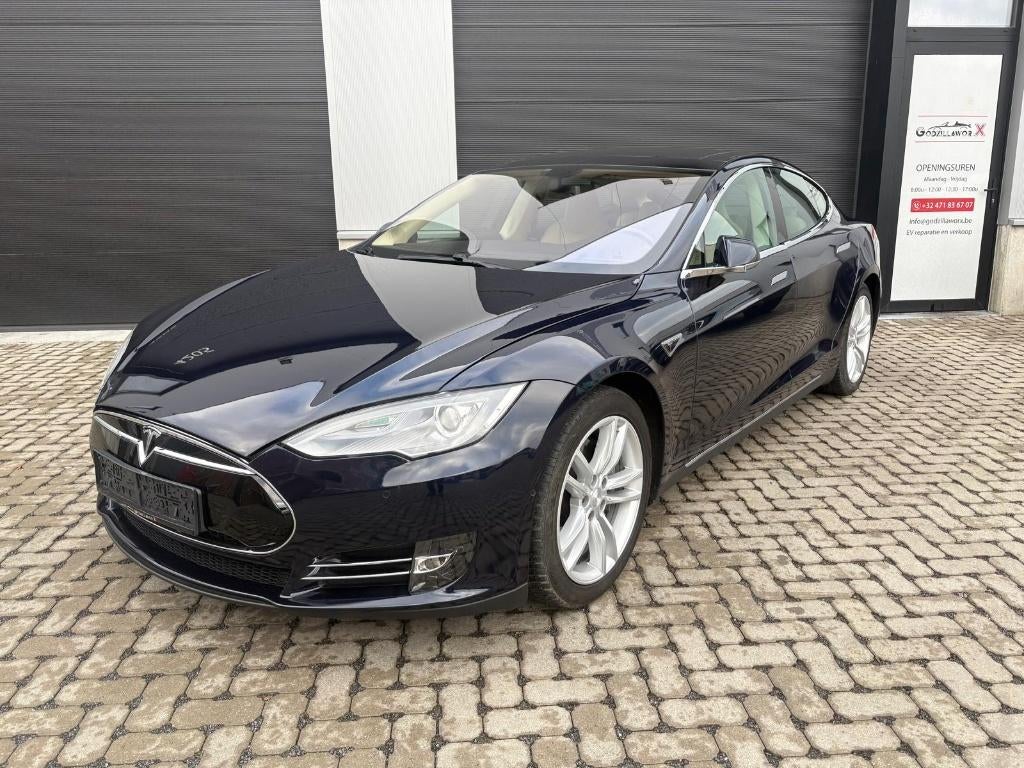 Tesla S85 recharge gratuit, Autos, Tesla, Entreprise, Model S, Électrique, Euro 6, Break, 5 portes, Automatique, Bleu, Beige, Cuir