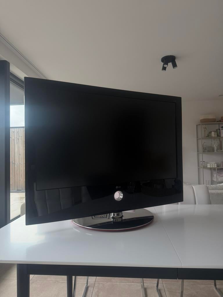 Lg tv 42 inch full hd ( goede staat), Audio, Tv en Foto, Televisies, Ophalen, Zo goed als nieuw, LG