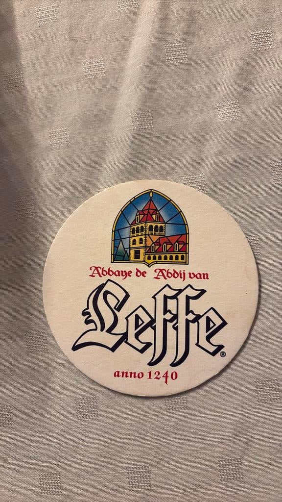 Oude bierviltje Leffe, Verzamelen, Biermerken, Ophalen of Verzenden, Gebruikt, Viltje(s), Leffe