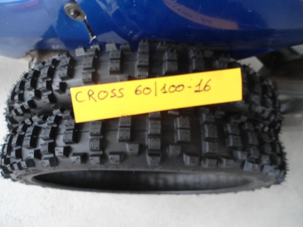 Honda wallaroo peugeot fox : crossbanden € 45 per stuk, Fietsen en Brommers, Ophalen, Nieuw, Overige typen, Honda wallaroo Peugeot fox  piaggio liberty