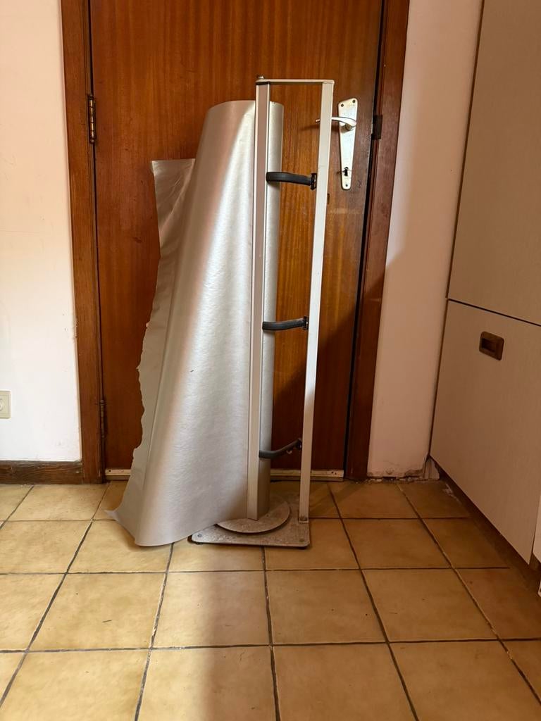 Houder inpakpapier 100 cm voor winkel, Ophalen, Gebruikt